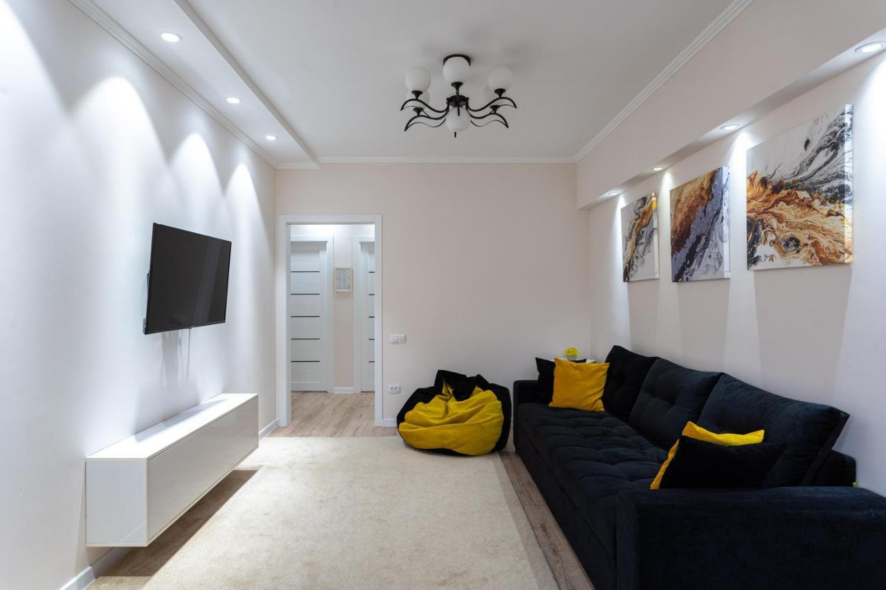 Senate Square Apartment ทาชเคนต์ ภายนอก รูปภาพ