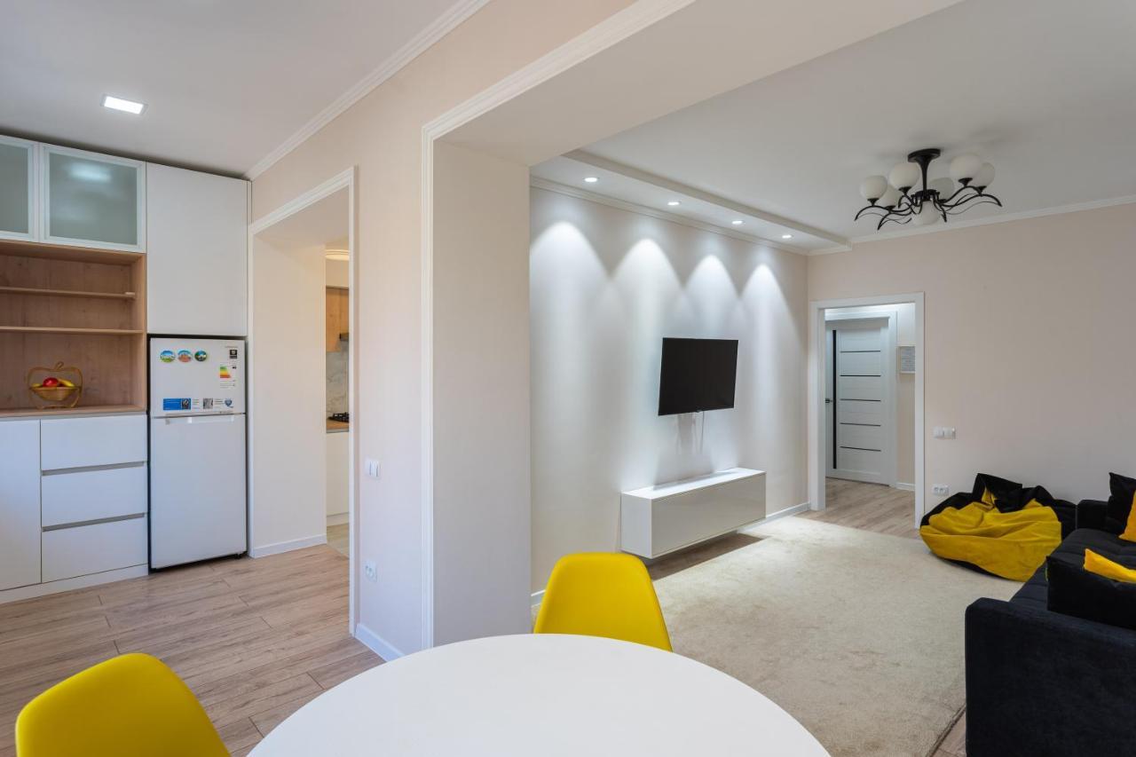 Senate Square Apartment ทาชเคนต์ ภายนอก รูปภาพ
