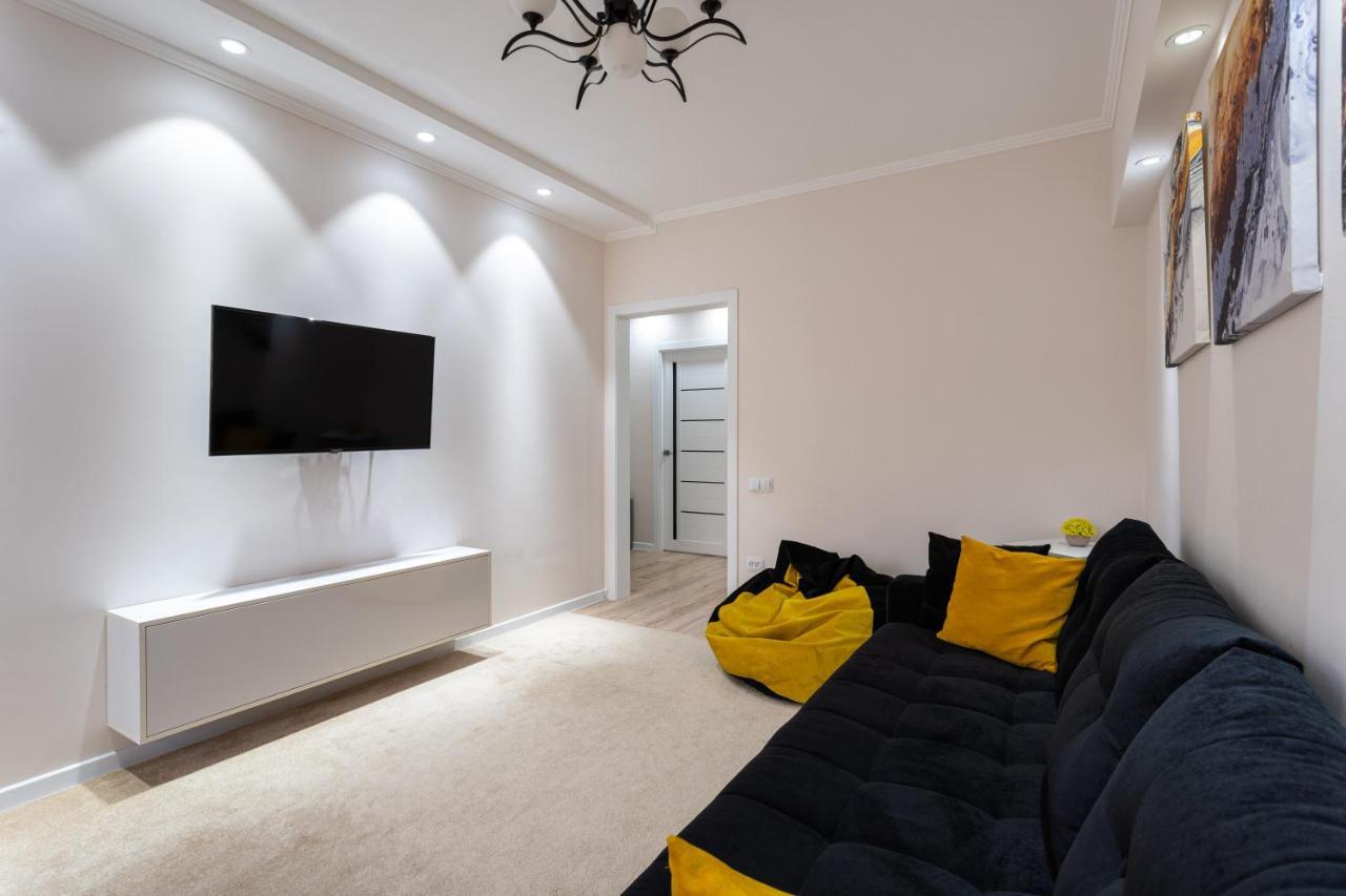 Senate Square Apartment ทาชเคนต์ ภายนอก รูปภาพ